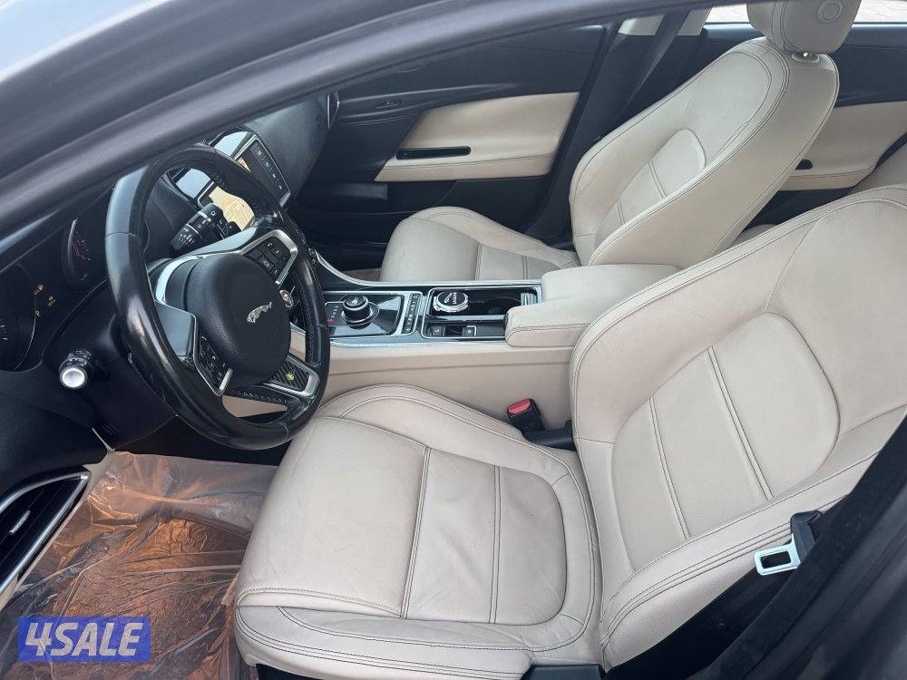 جاكوار XE الدرجة الاولى ماشيه 1047