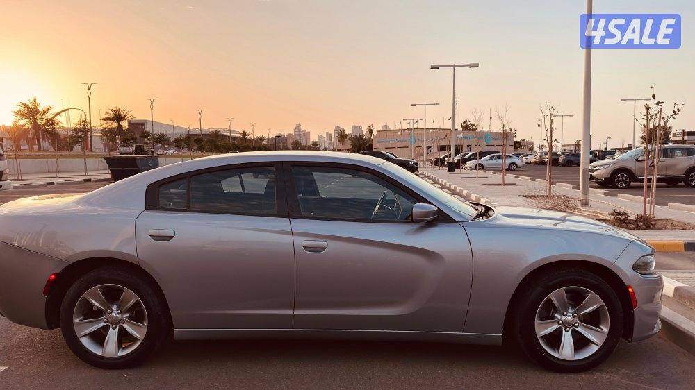 دودج تشارجر موديل 2018 عداد 122 الف كامل مواصفات بحالة ممتازة1