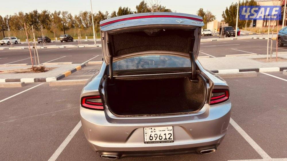 دودج تشارجر موديل 2018 عداد 122 الف كامل مواصفات بحالة ممتازة6