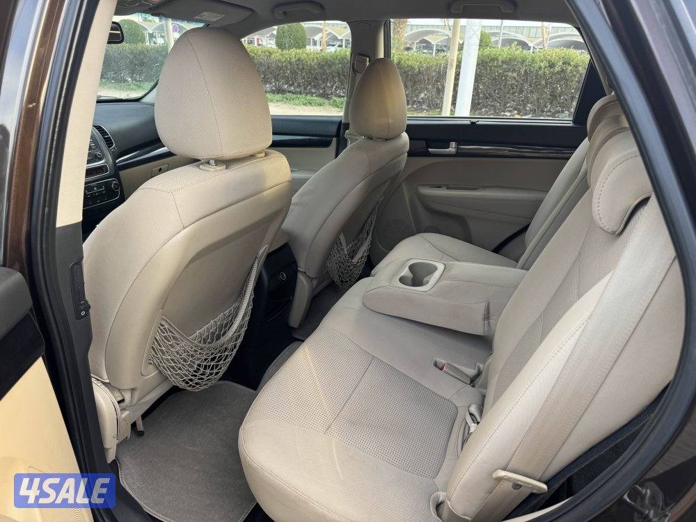 كيا سوريتنو8