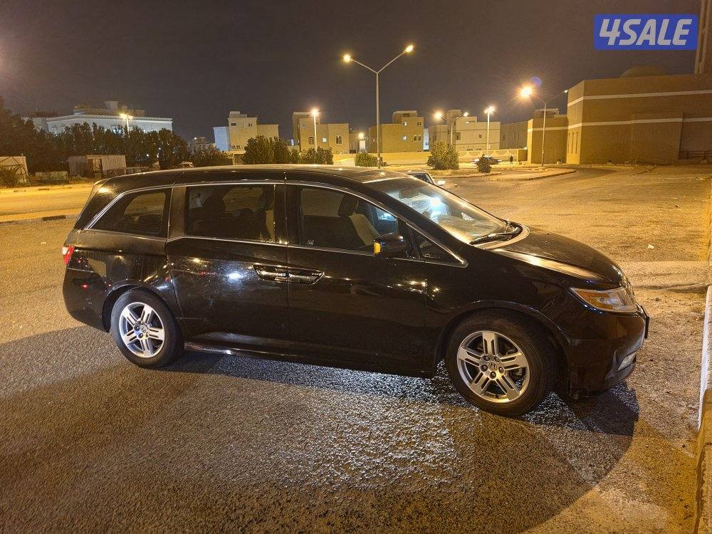 للبيع سريع  شرط الفحص قير ومكينة وشاصي العداد 260  ولي صامل يبشر0