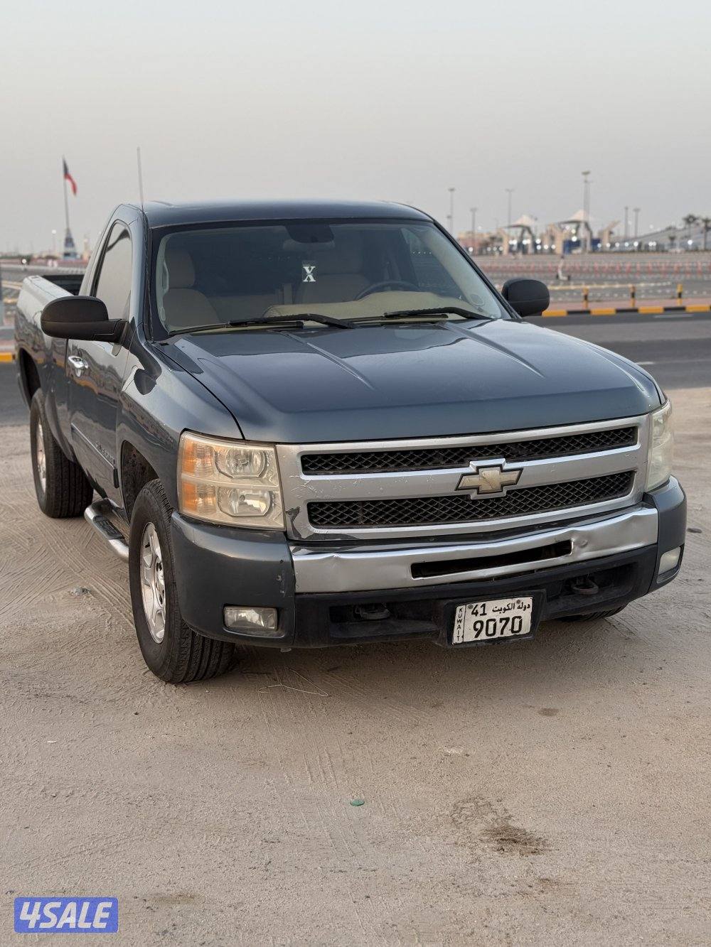 للبيع سلفرادو  ٢٠٠٩1