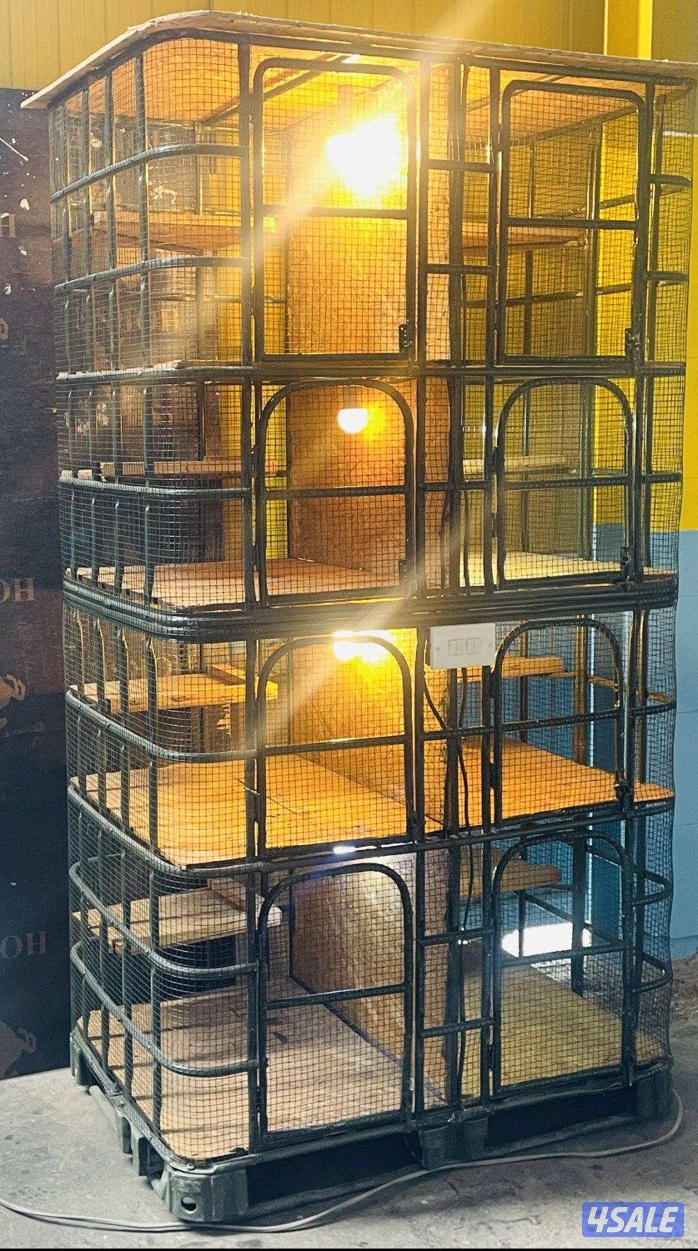 للبيع خانات حديدام 8 طول القفص 220 متر عرض 120 خانات 70-60 ارتفاع 500