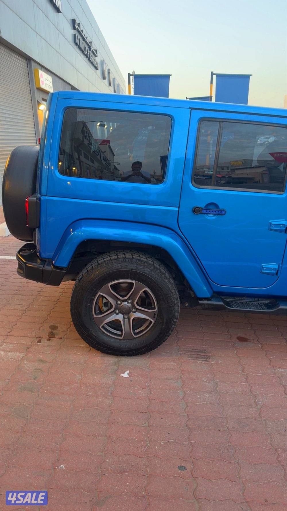 جيب رانجلر صحارى 2015 للبيع3