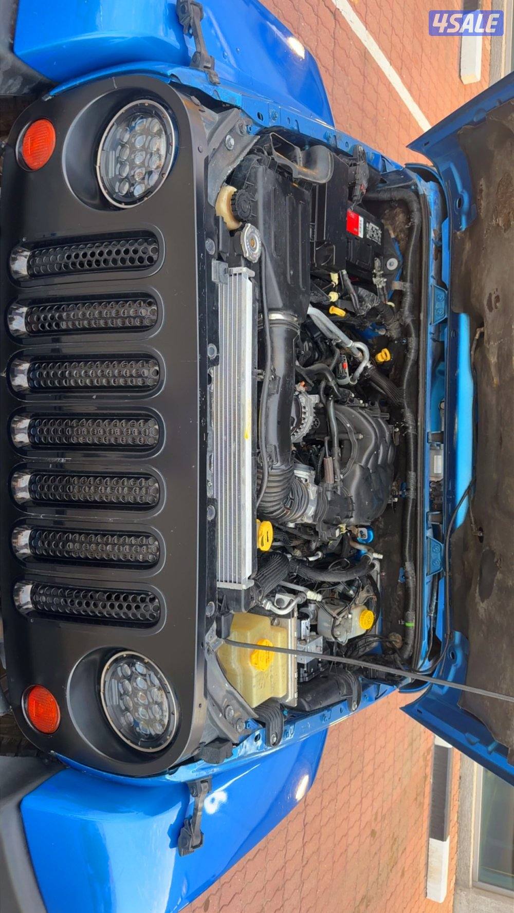 جيب رانجلر صحارى 2015 للبيع10