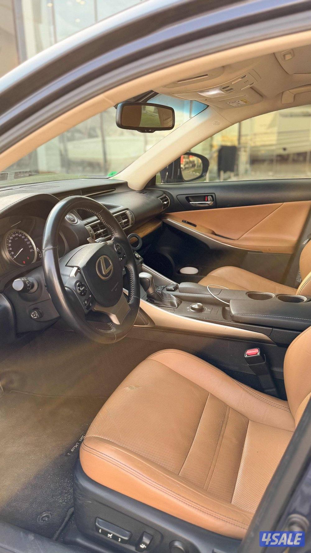 للبيع لكزس IS250 V6 مالك الثاني1