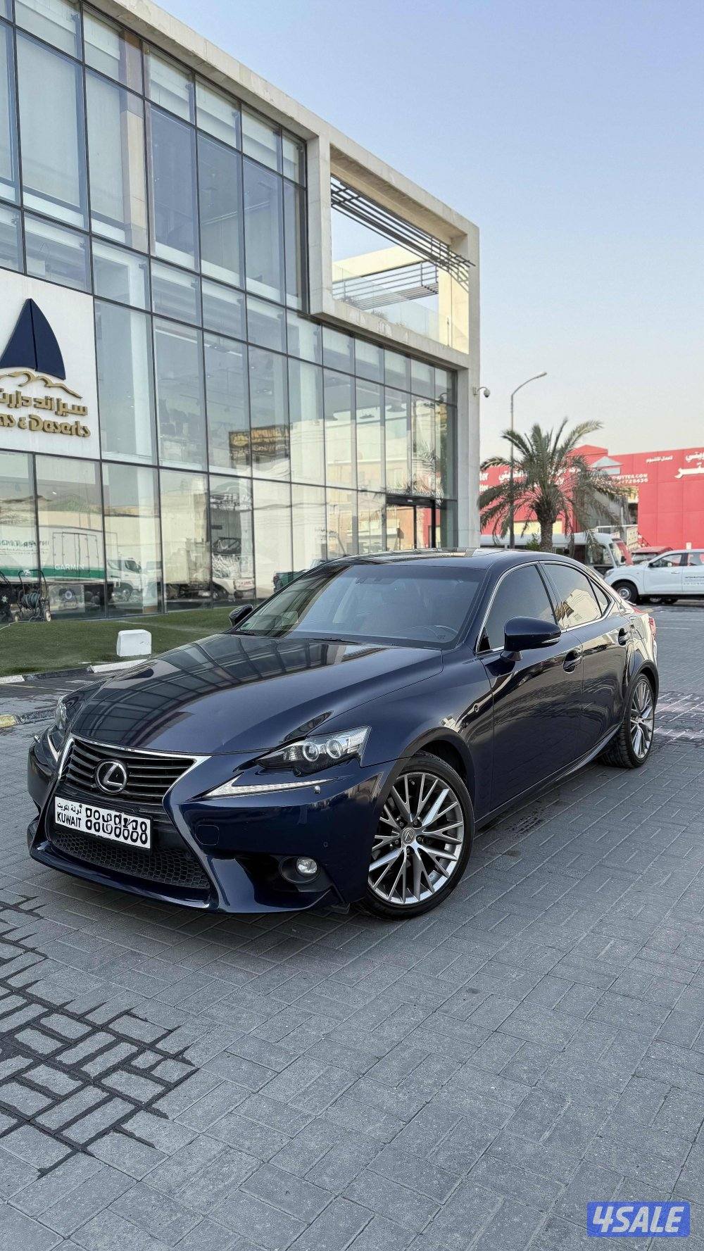 للبيع لكزس IS250 V6 مالك الثاني4