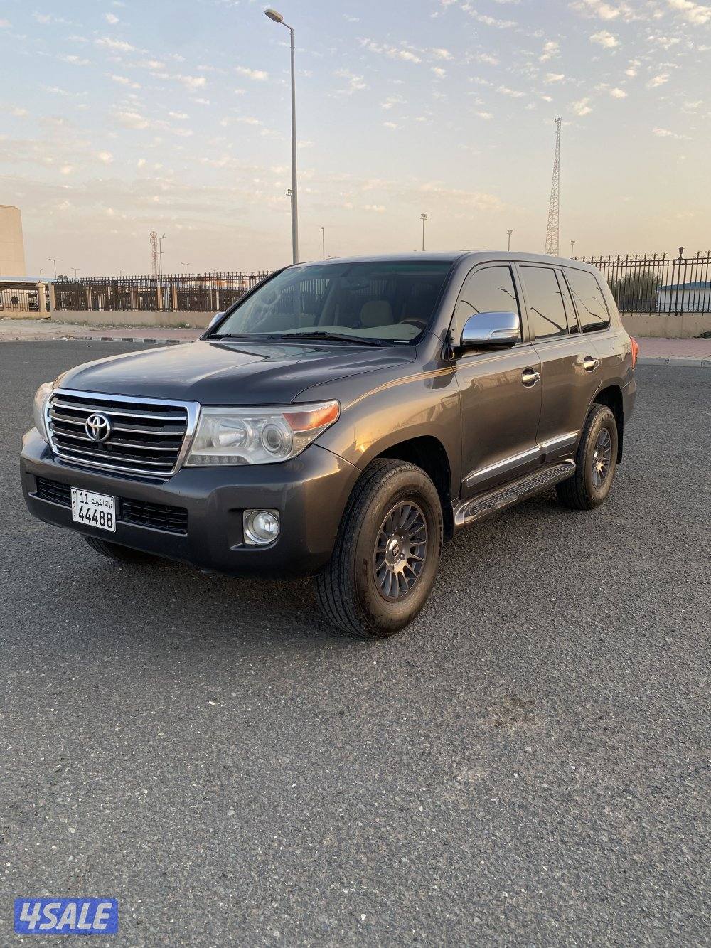 لاند كروزر8