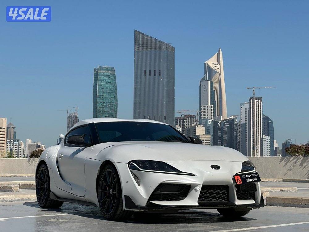 سوبراGR 3.0 موديل2025 عداد17الف وارد الساير تحت الكفاله+الصيانه1