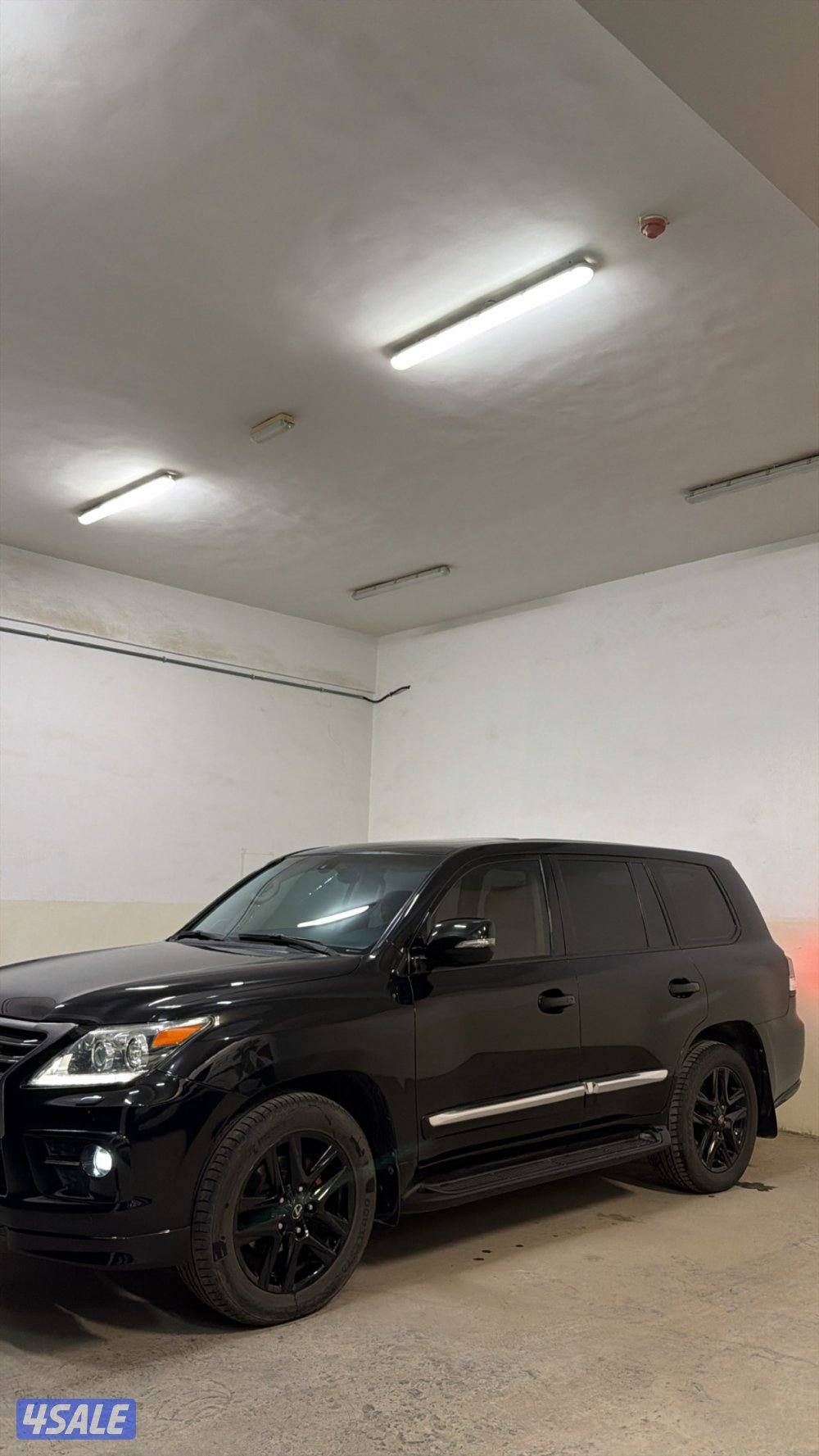 للبيع جيب لكزس8