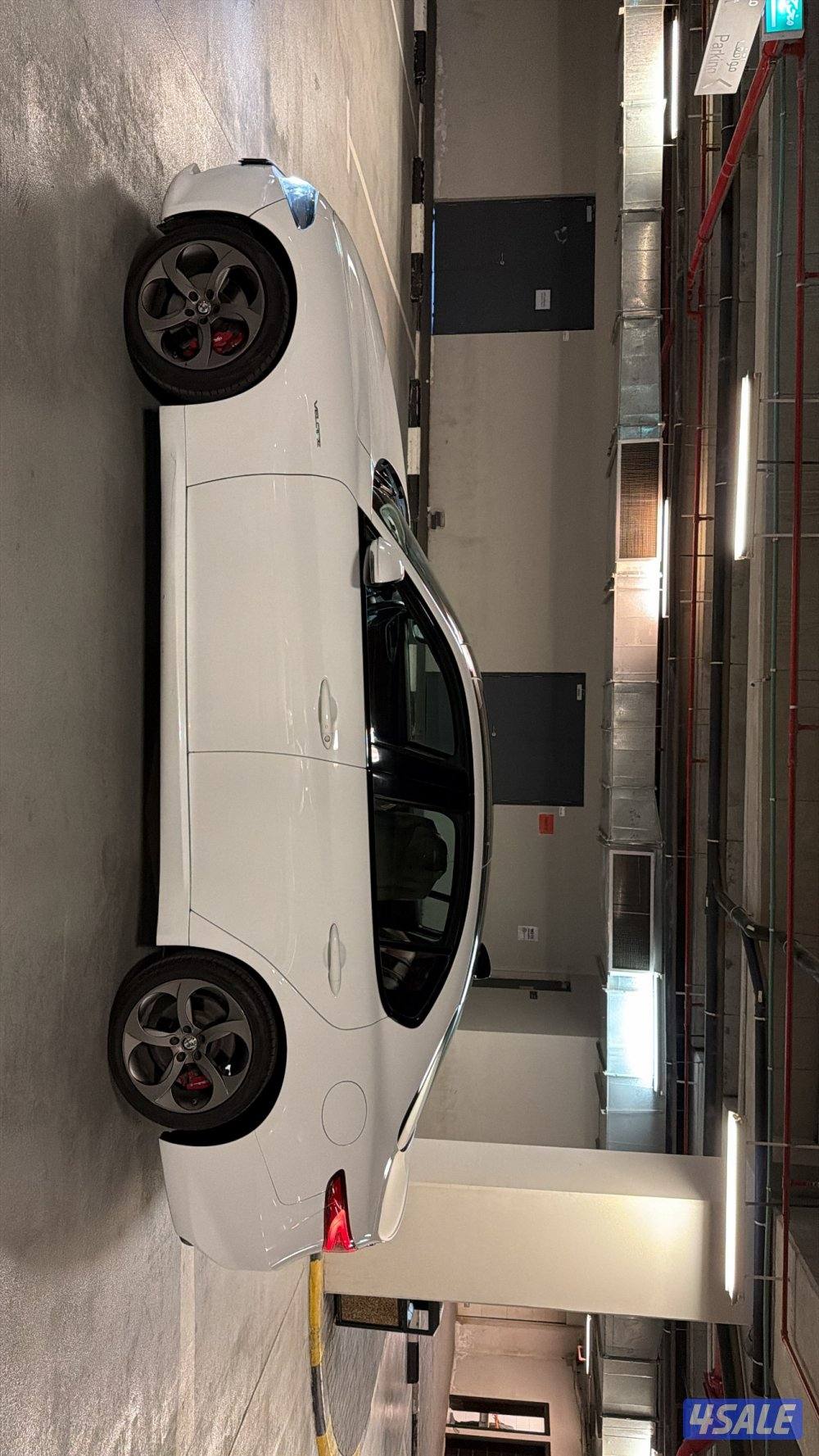 الفاروميو جوليا 2019 ماشي 952