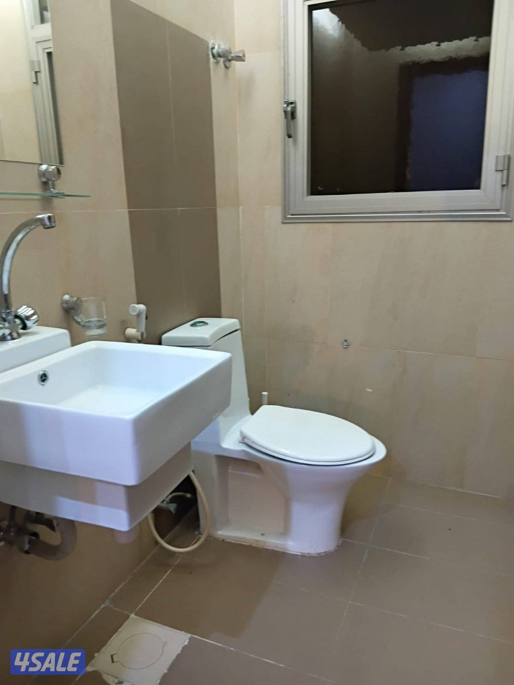 ل اصحاب الرقي شقه مفروشة للإيجار غرفتين وصالة وثلاث حمامات ومطبخ6