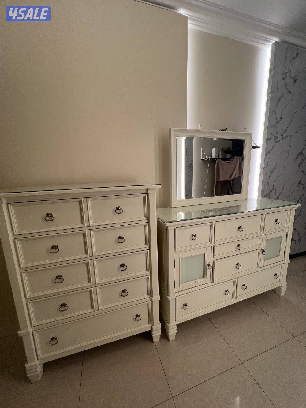 شفرينه لون ابيض بحالة جداً ممتازة0