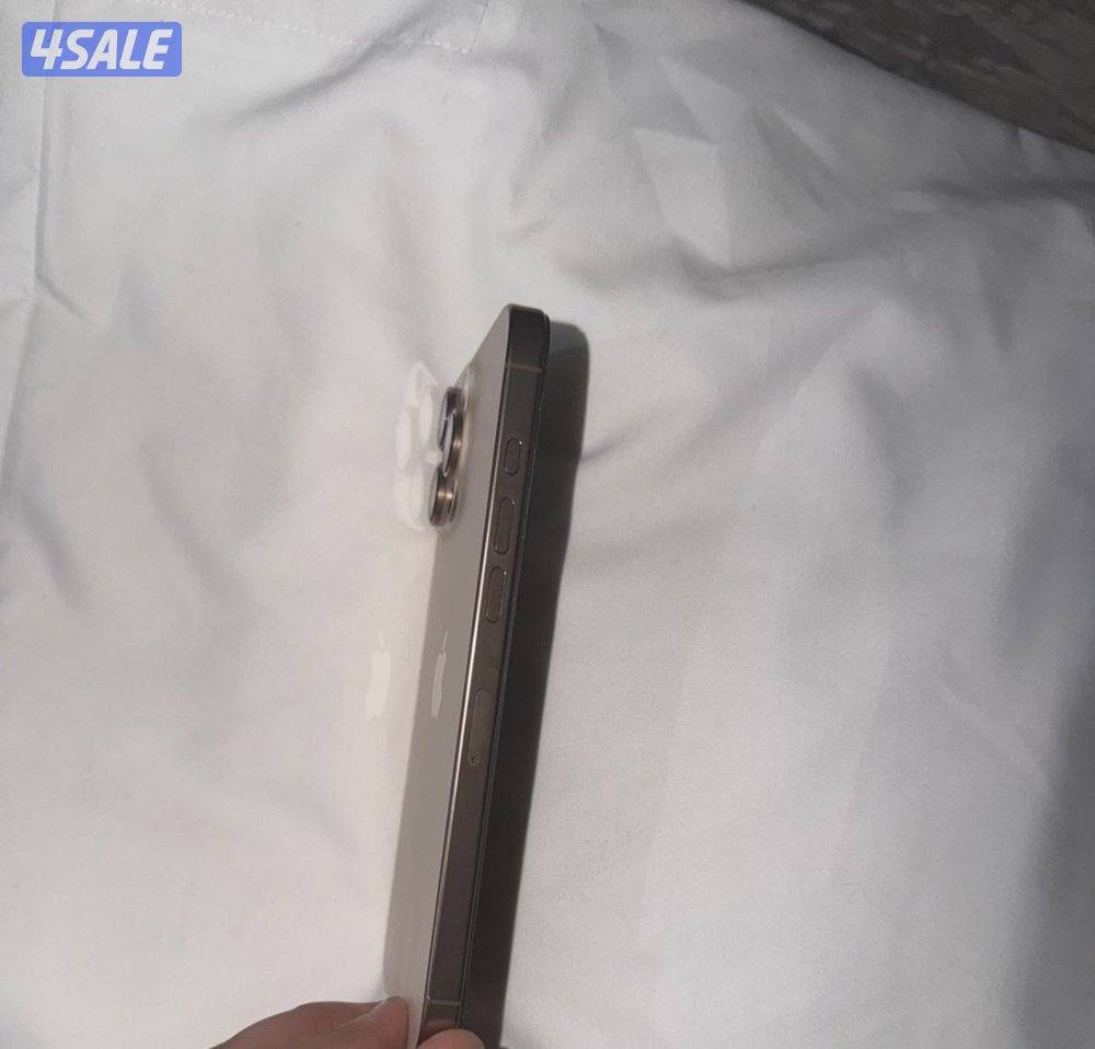 ايفون 16 بروماكس بطارية 98 دورات الشحن ٣٠٠ نظيف جداا جداا3