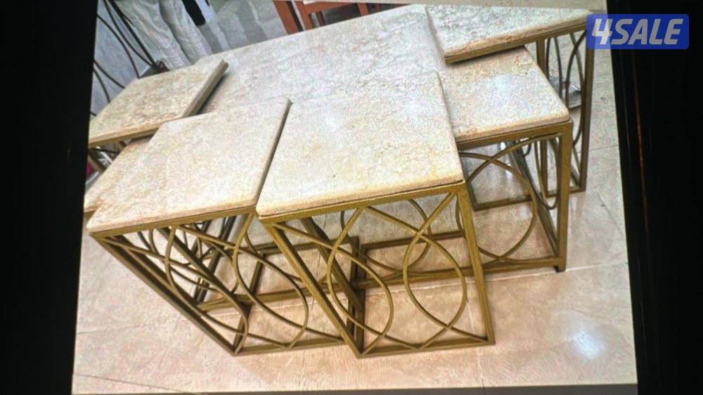 ثريات وطاولات وكونسول0