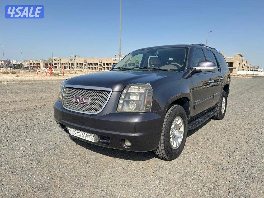 يوكن ٢٠١٠ بحالة ممتازة4