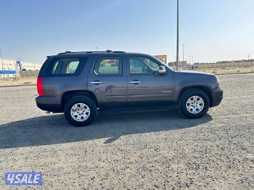 يوكن ٢٠١٠ بحالة ممتازة6