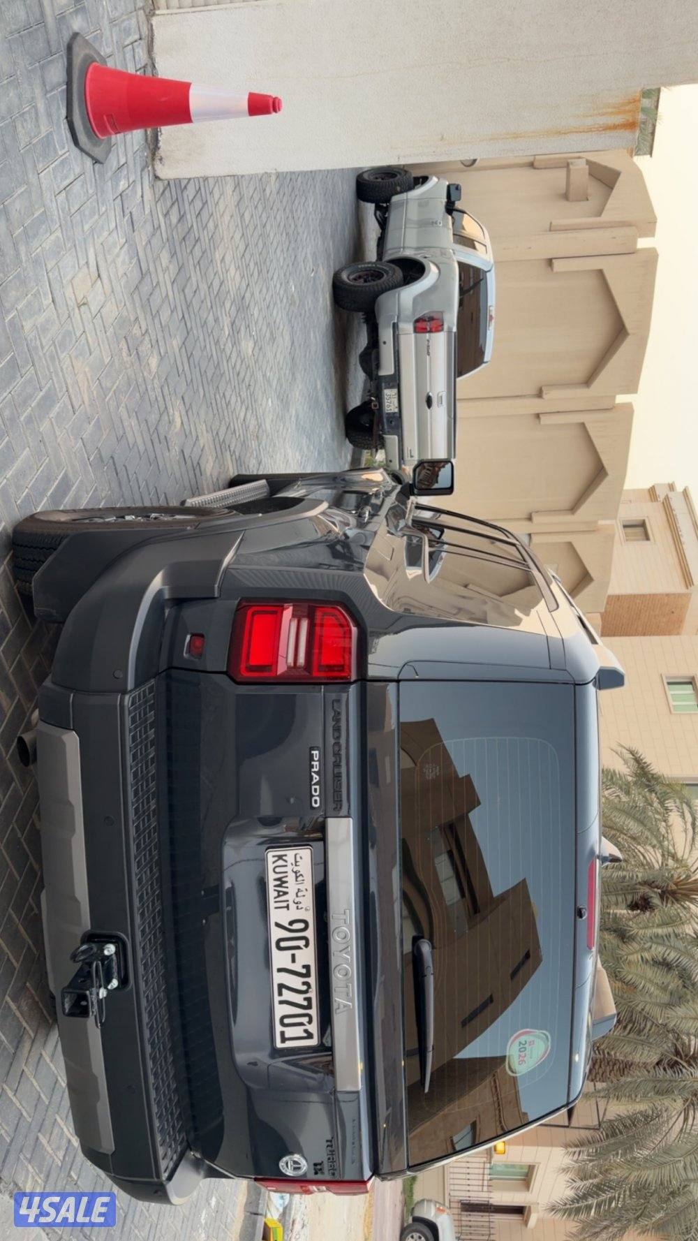 للبيع او للبدل برادو TX موديل السنه ٢٠٢٦ ممشي ٣٠٠٠ km اعلي فئه TX سيار4