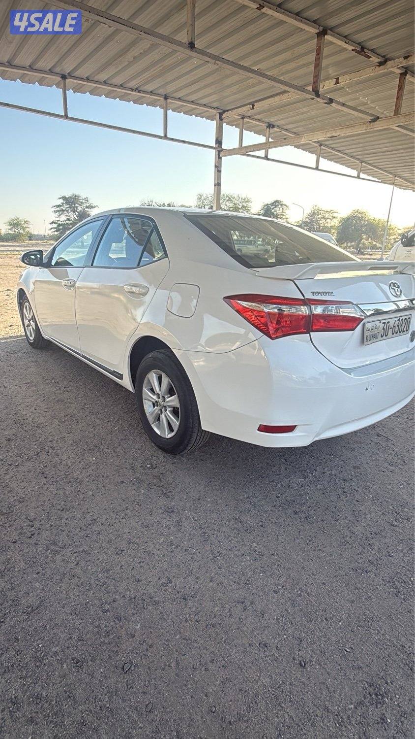 للبيع كورولا 20153