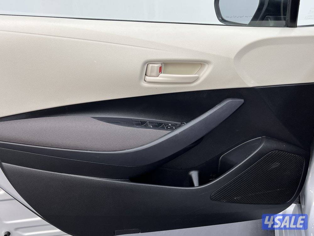 TOYOTA COROLLA 1.6L XLI STD OPTION10