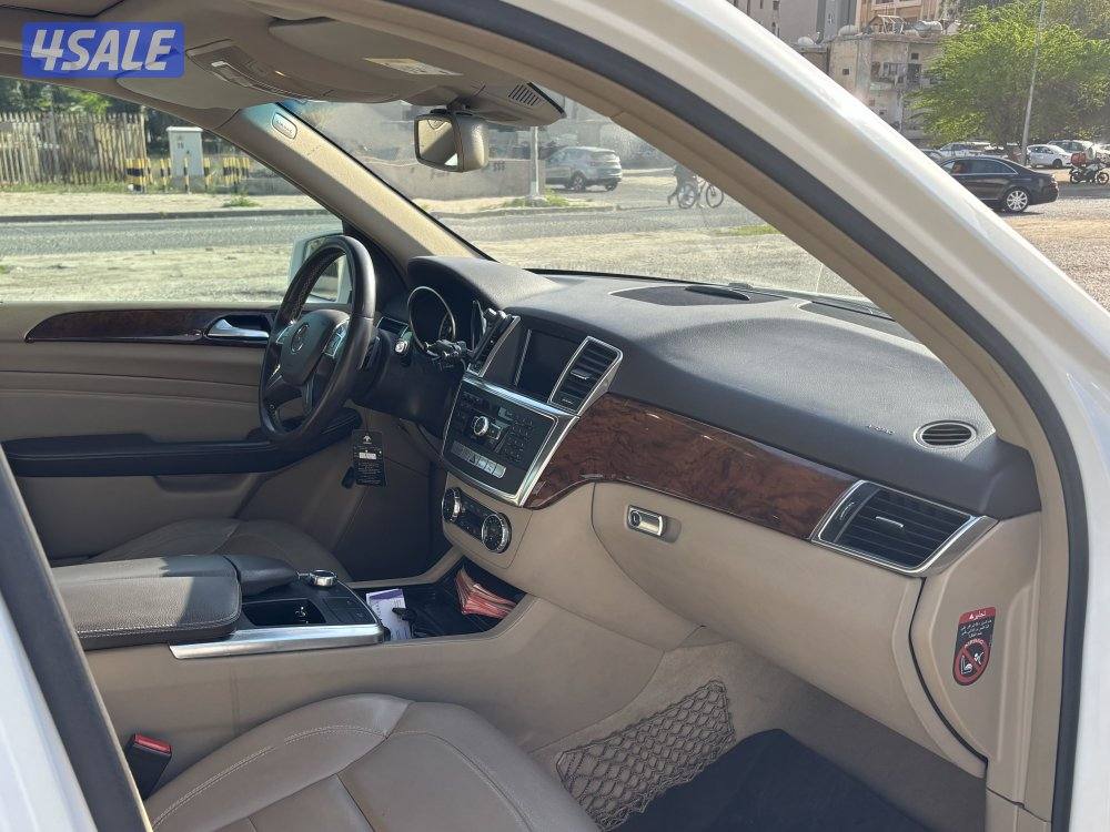 Mercedes Benz ML-3502