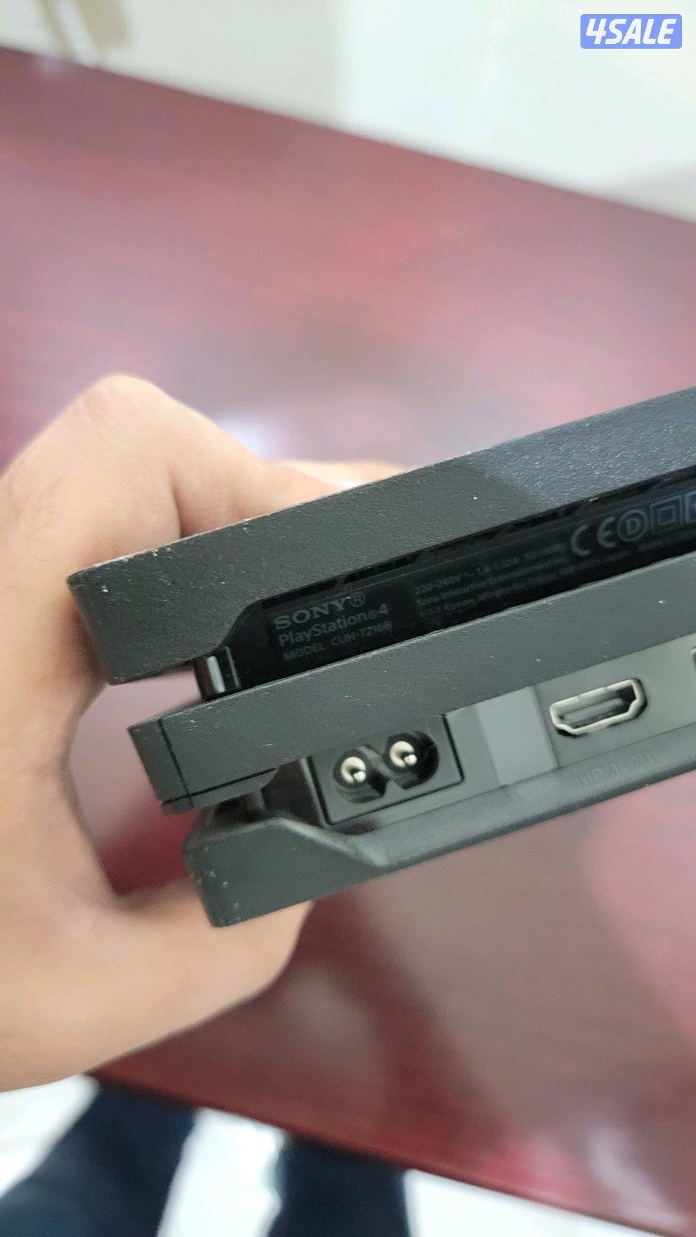 Sony PlayStation 4 Pro (PS4 PRO 1TB)3