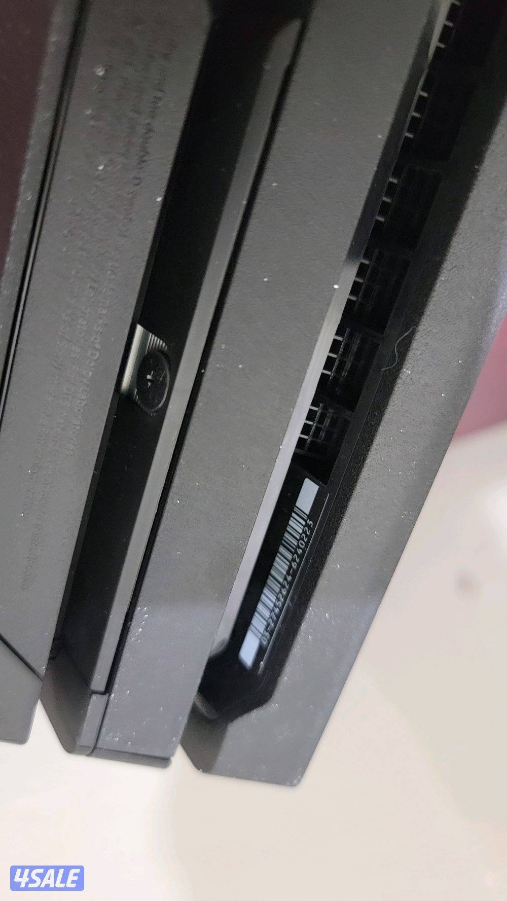 Sony PlayStation 4 Pro (PS4 PRO 1TB)4