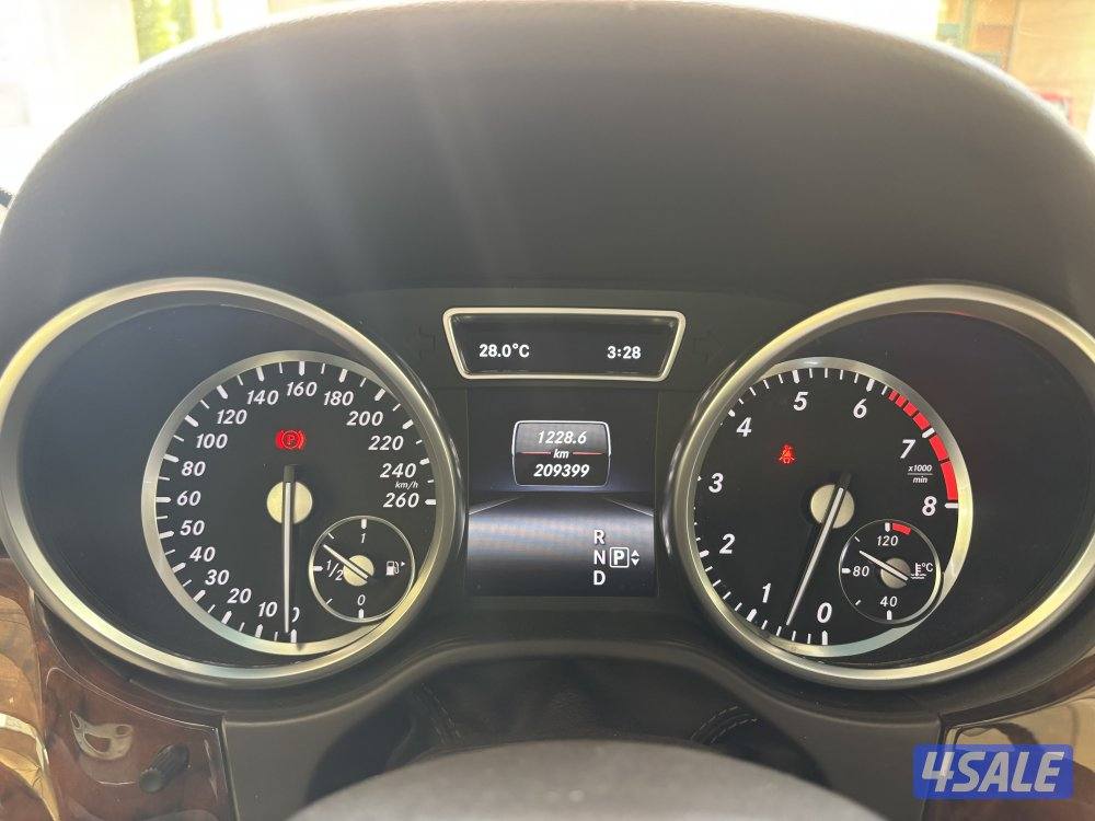 Mercedes Benz ML-3506