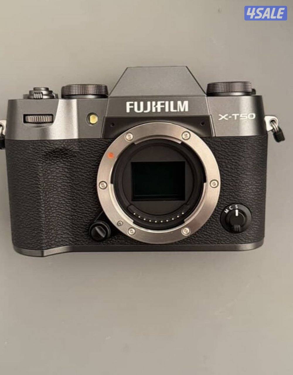 Fuji x-t50 in Kuwait only1