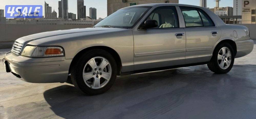 للبيع فورد فكتوريا 2009 ماشيه 1602