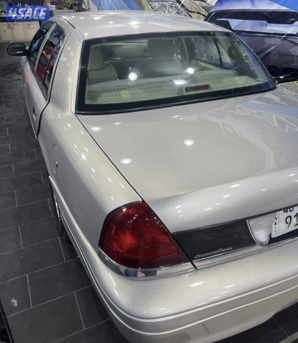 للبيع فورد فكتوريا 2009 ماشيه 1605