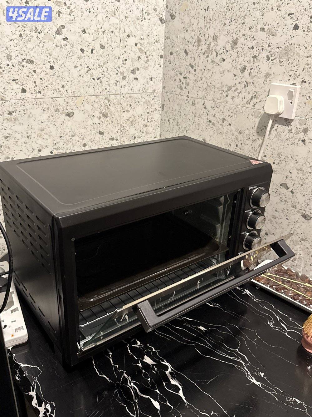 New Oven Electric it also has 1/2 years warranty . فرن كهربا6