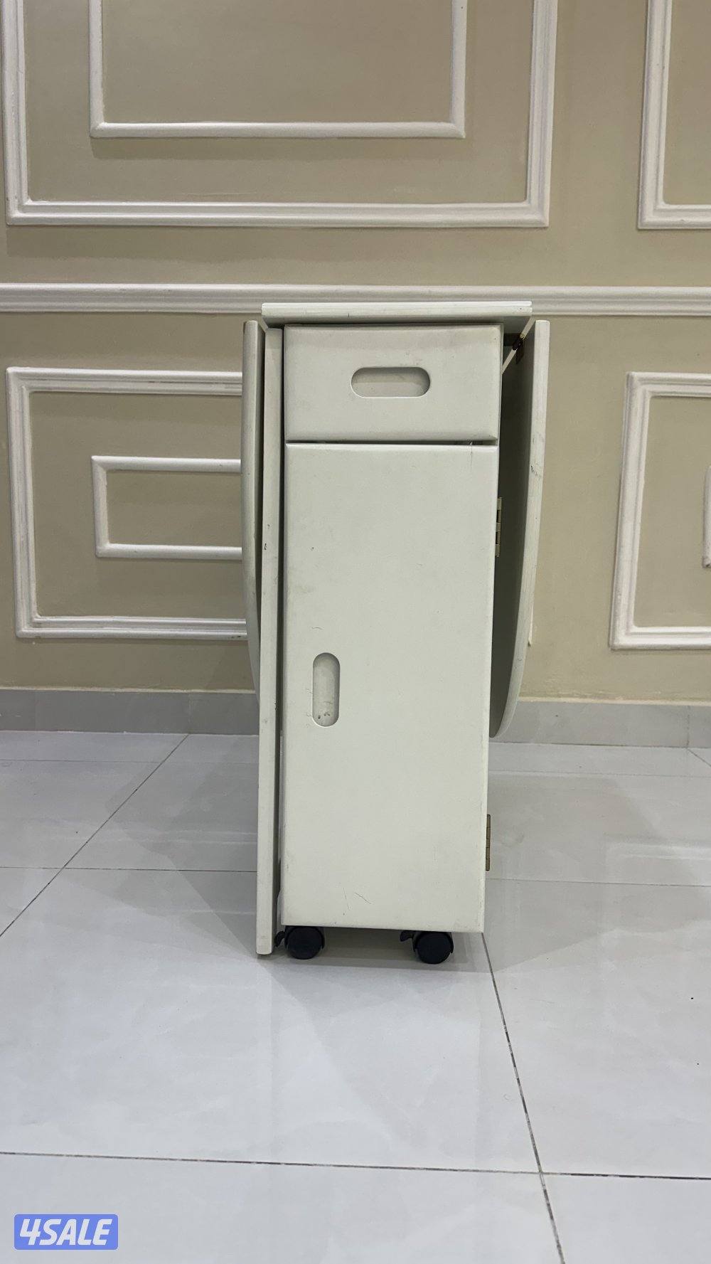 للبيع طاولة تتسفط من هوم سنتر بحالة ممتازة0