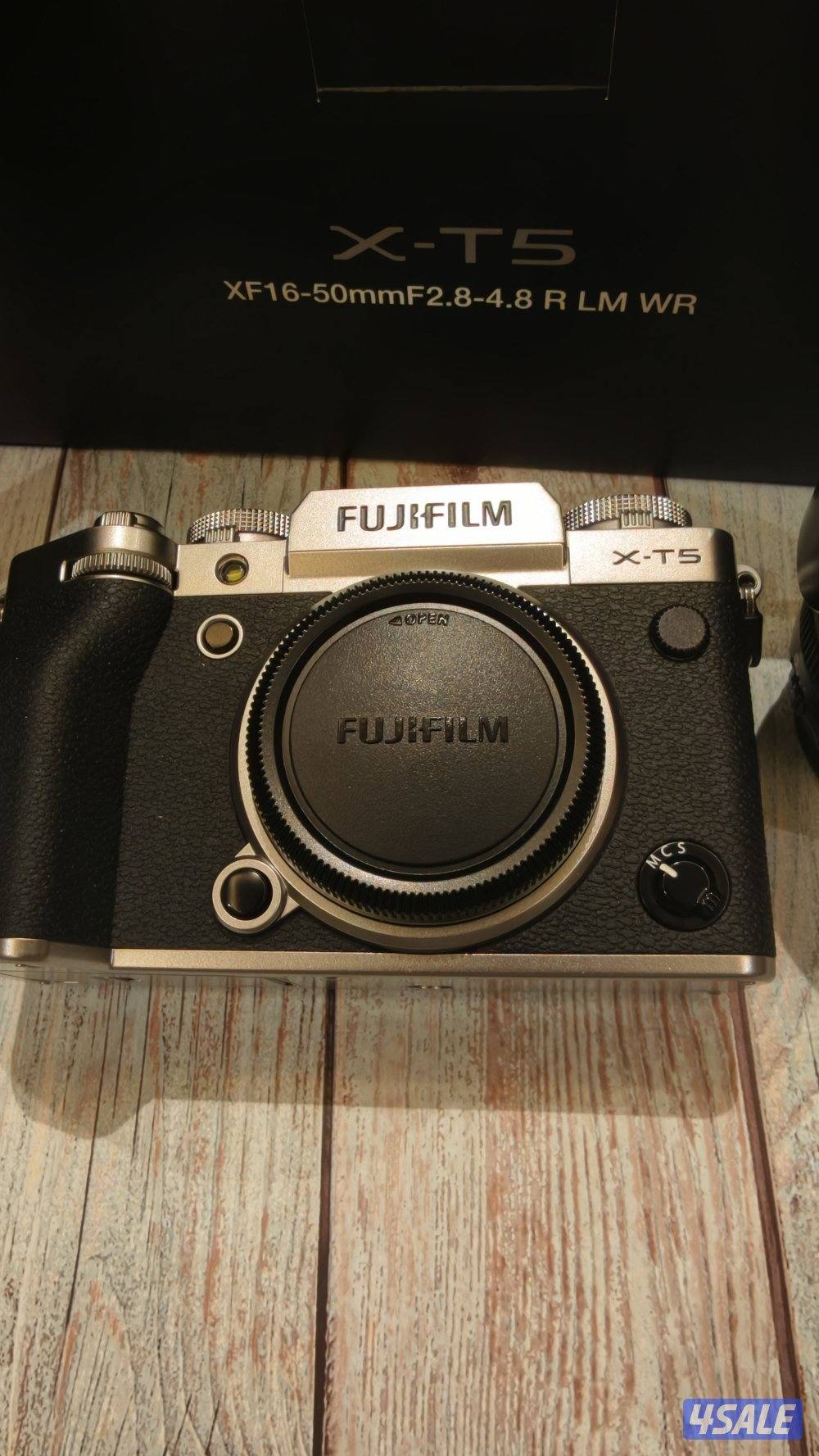 FUJIFILM X-T50