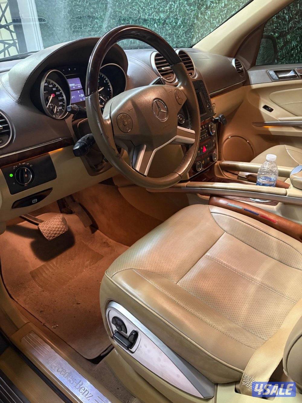 للبيع مرسيدس 500 GL موديل 2010 اللون رصاصي كامل المواصفات شرط الفحص4