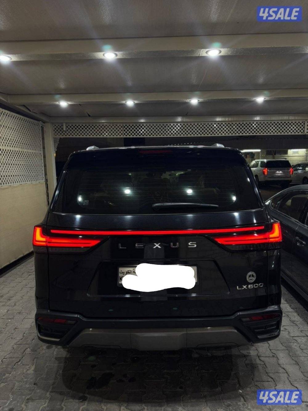 جيب لكزس الدرجه الاولى 20232