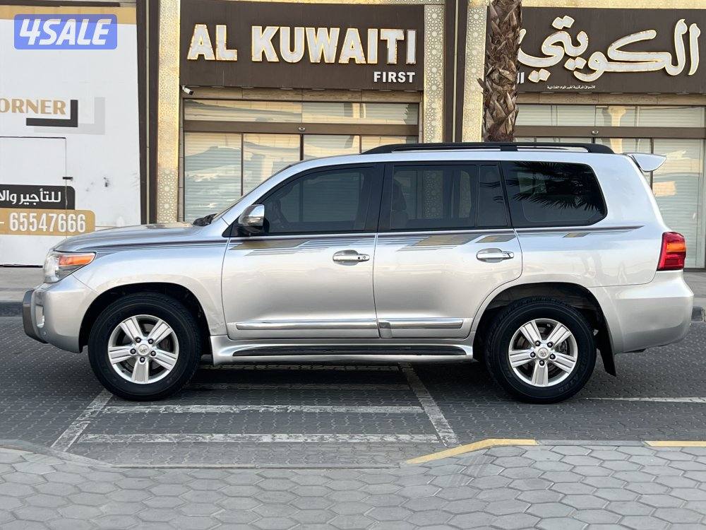 🚩جي اكس ار 2015 صبغ الوكاله 8 سلندر للبيع فقط🚩شرط  الفحص 🚩اللون سلفر🚩5