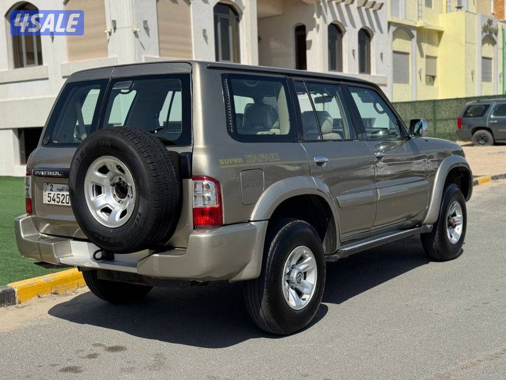 سفاري 2002 حجم مكينه 4800 سيرفيس كامل مسويله هيئه جامده2