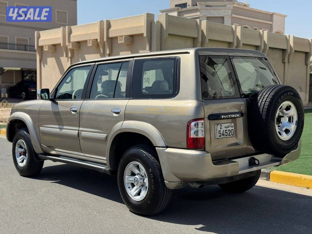 سفاري 2002 حجم مكينه 4800 سيرفيس كامل مسويله هيئه جامده6