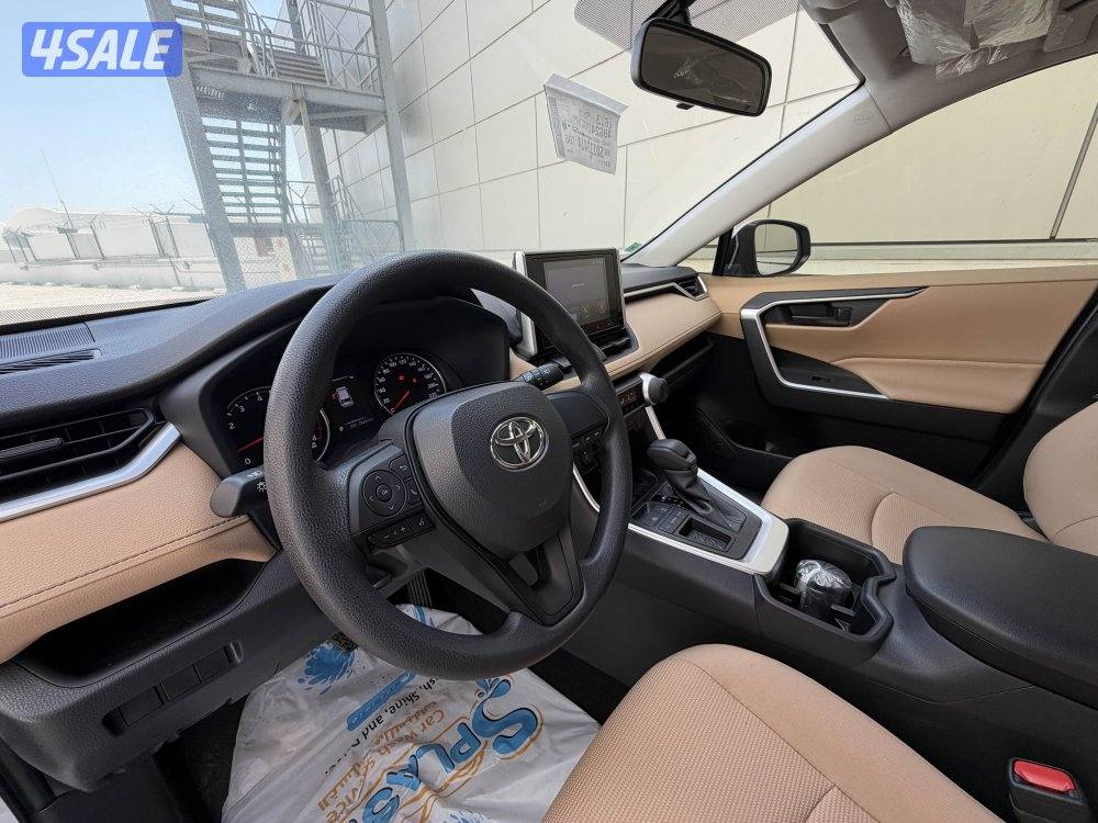 تويوتا راف 4 موديل 2025 صبغ الوكاله الساير تحت الكفاله حمايه فل و عازل1