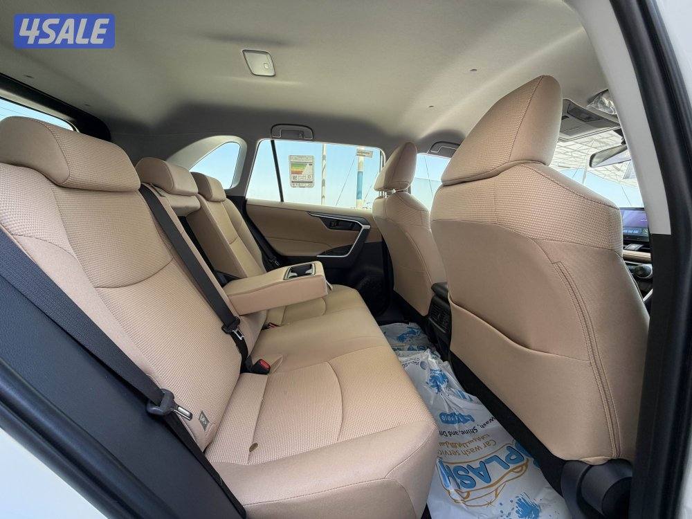 تويوتا راف 4 موديل 2025 صبغ الوكاله الساير تحت الكفاله حمايه فل و عازل8