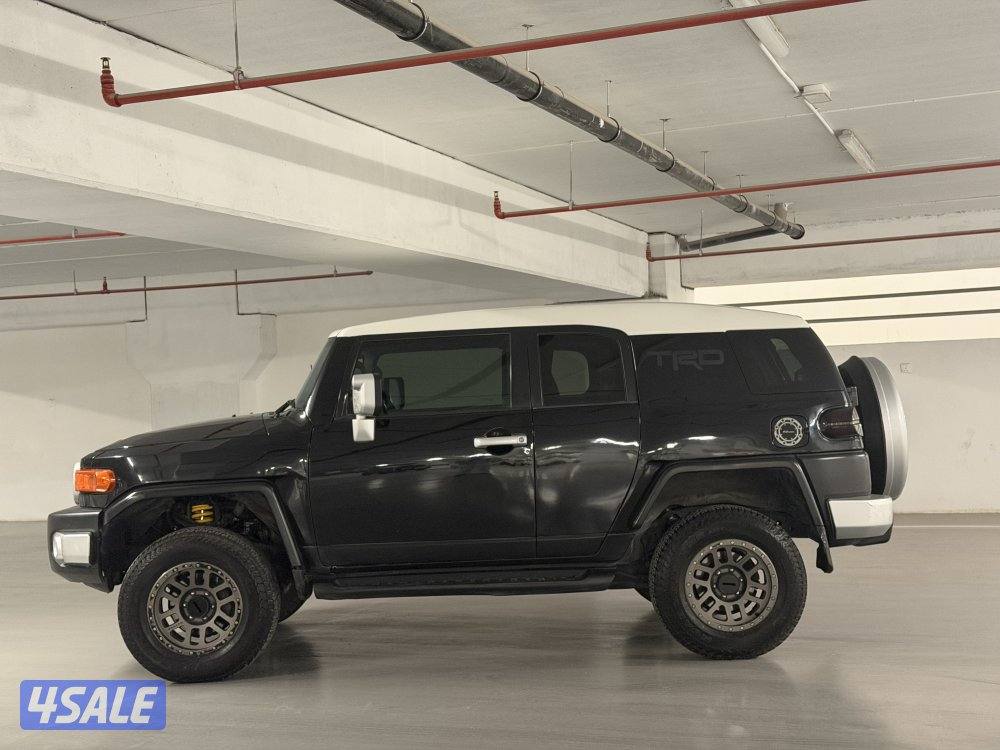 تويوتا FJ موديل 2009 بحاله ممتازه نقبل بعروض التثمين و البدل2