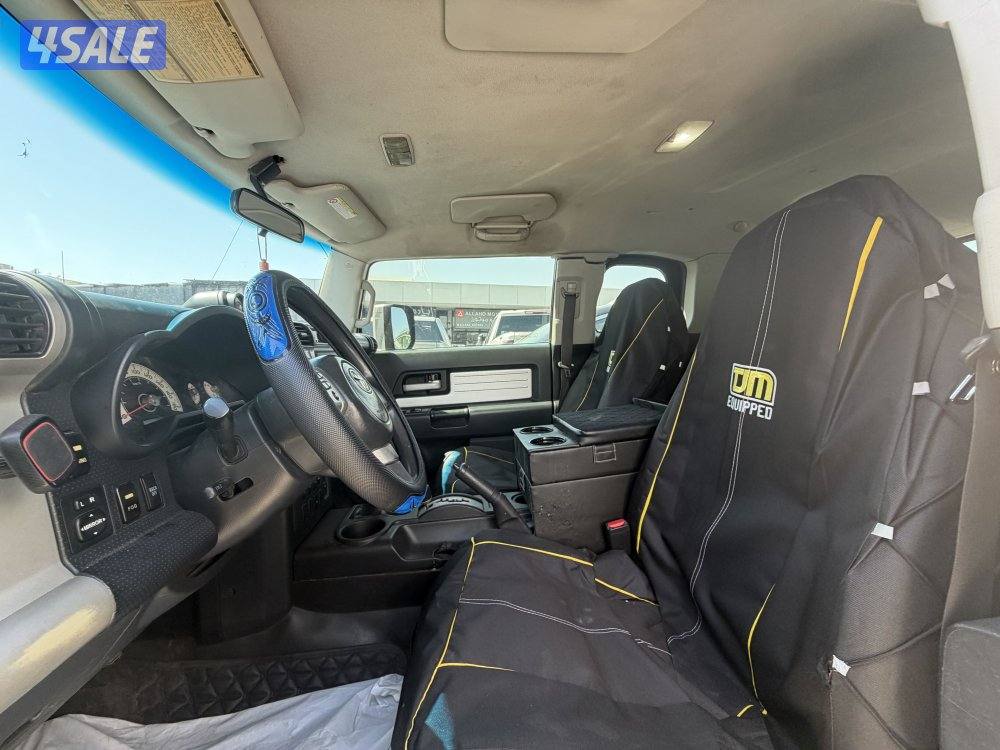 تويوتا FJ موديل 2009 بحاله ممتازه نقبل بعروض التثمين و البدل5