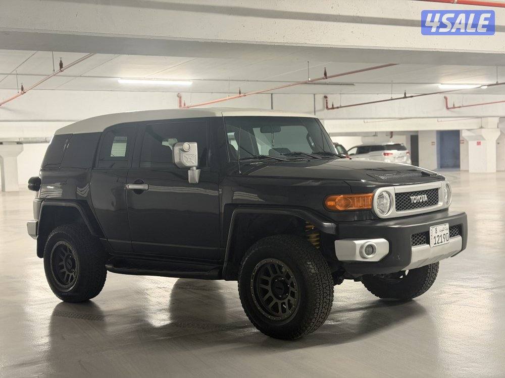 تويوتا FJ موديل 2009 بحاله ممتازه نقبل بعروض التثمين و البدل7
