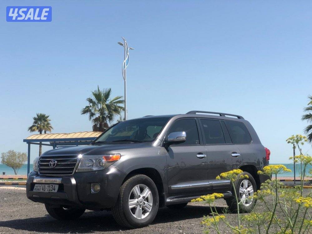 للبيع لاند كروزر GXR موديل 20150