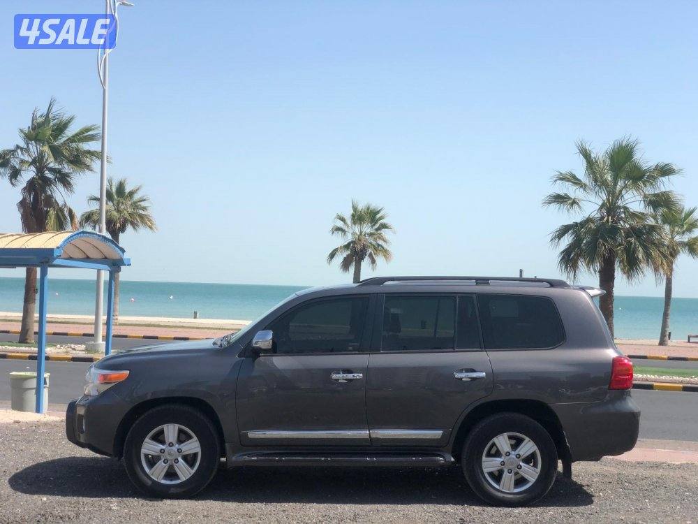 للبيع لاند كروزر GXR موديل 20157