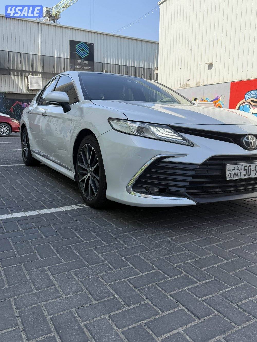 للبيع كامري لمتد 6 سلندر 20221