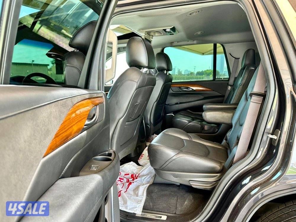 كاديلاك إسكاليد - الموديل : 2016 - العداد: 17013