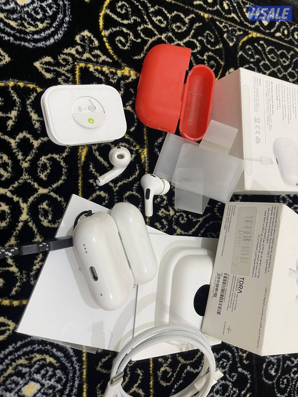 للبيع ايربود ابل برو تو 2 شحن تايب سي مع الاغراض الكرتون والواير4