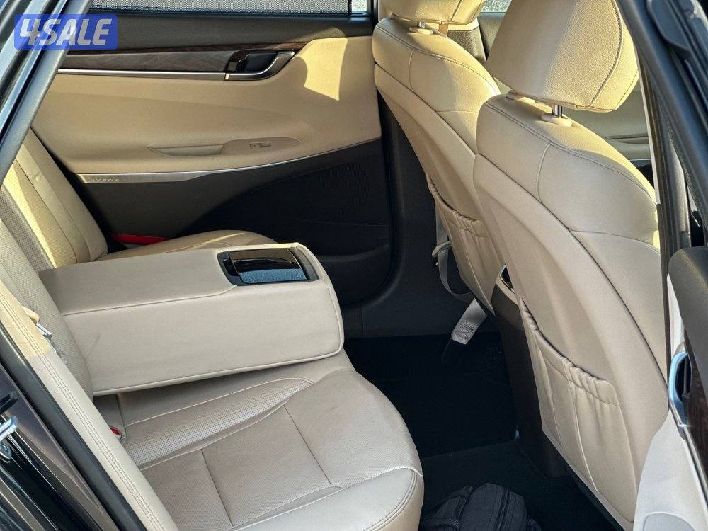 للبيع هيونداي أزيرا v6 ماشي ١٣٠ الف كيلو5